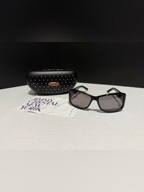 Jimmy Crystal Black Rectangular Women's Sunglasses — Classic Sun Protection‎